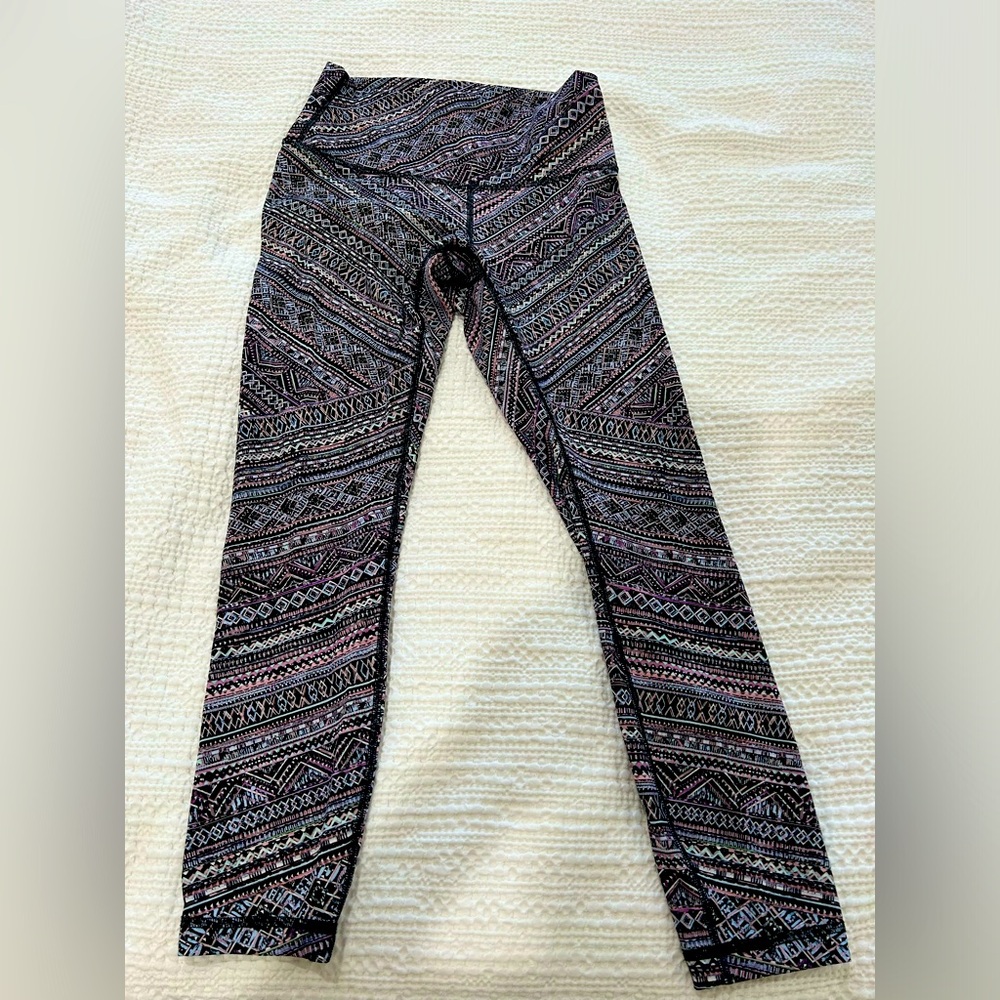 Lululemon Wunder Under Luxtreme High Rise Tribal Pace size 6